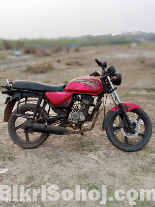 Bajaj boxer 125